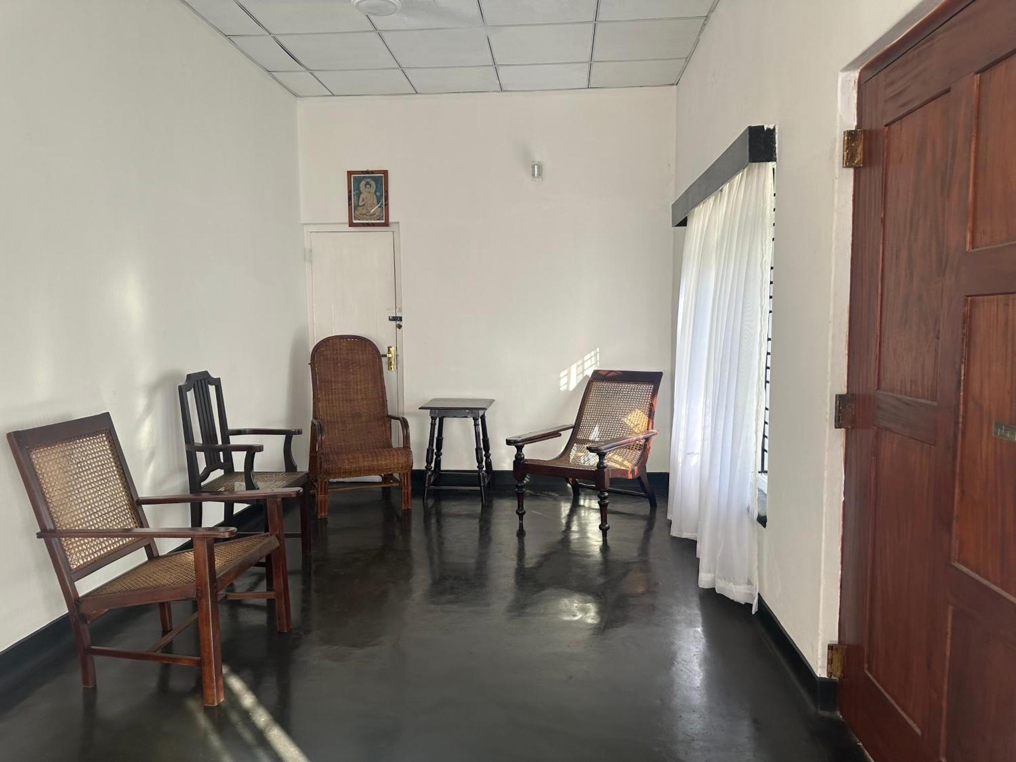 - Entire House - Sleeps 7 - Close To The Airport * Negombo