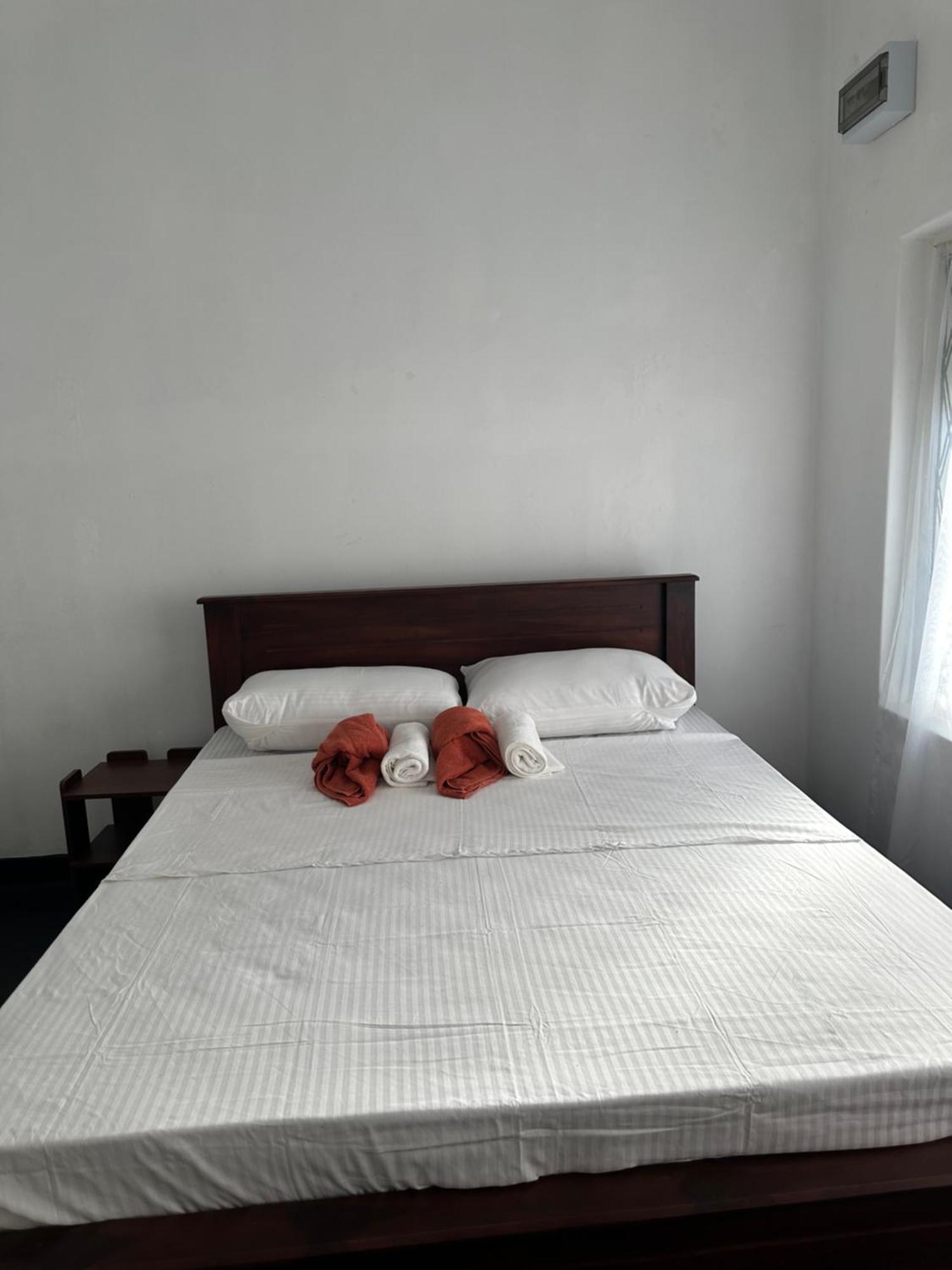 - Entire House - Sleeps 7 - Close To The Airport Holiday home *