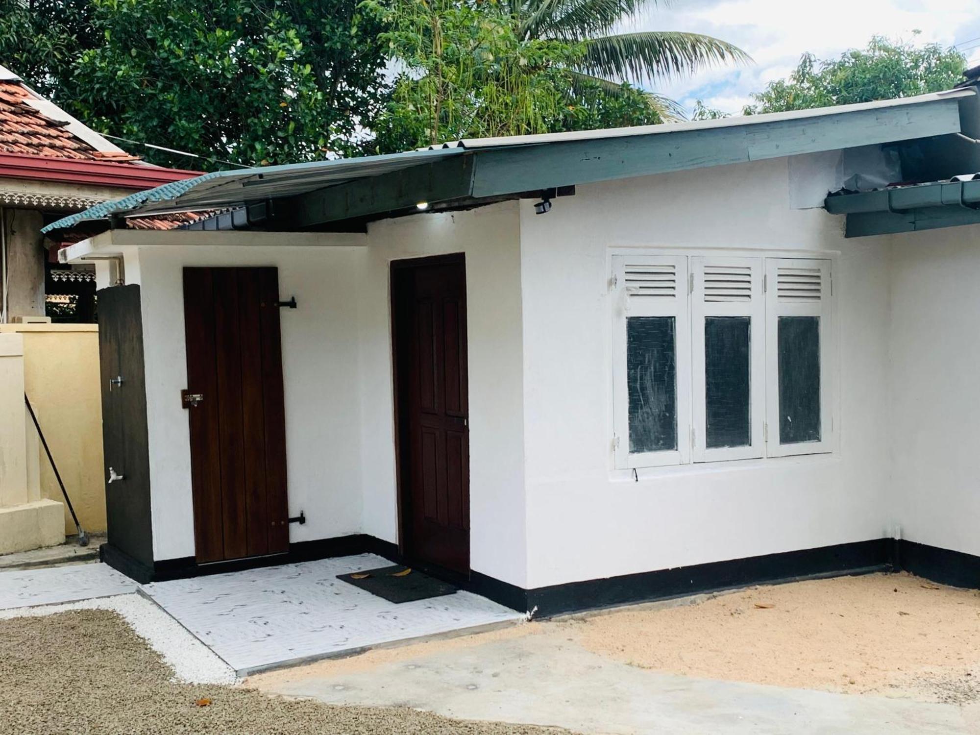 - Entire House - Sleeps 7 - Close To The Airport * Negombo